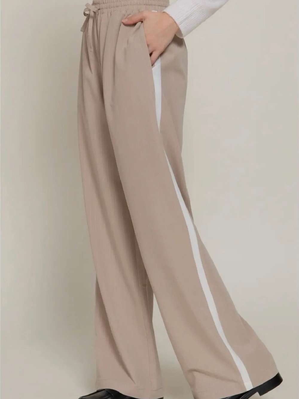 046. Taupe pin striped, Wide Leg track Pants